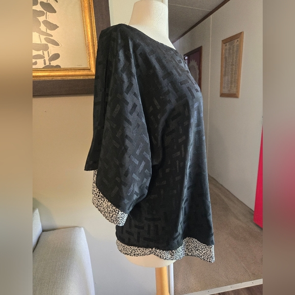 Sincerely Natalie.    Top.  208 - Picture 3 of 4